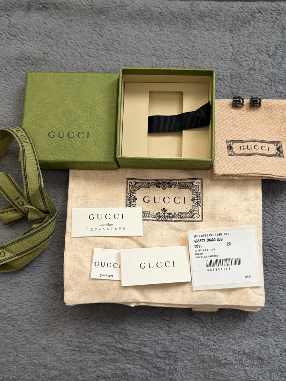 Gucci Men’s Silver Interlocking G Chain-Link Ring - Picture 4 of 8